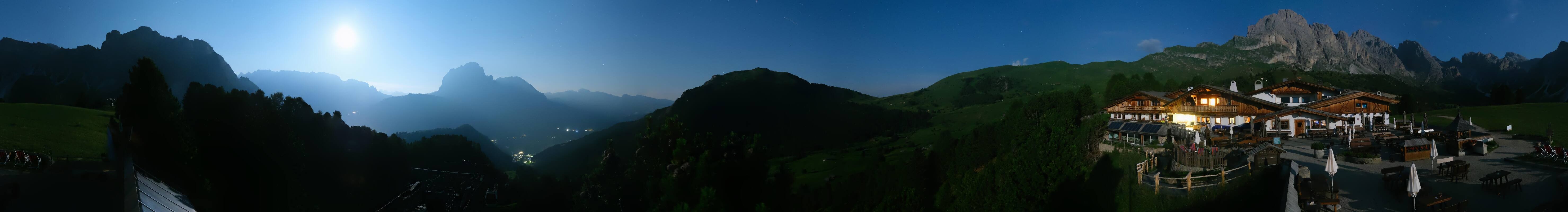 Archived image Webcam Panorama view Col Raiser