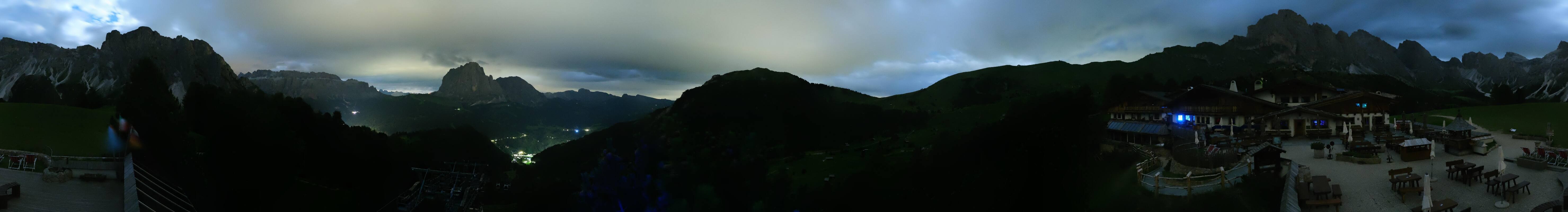 Archived image Webcam Panorama view Col Raiser
