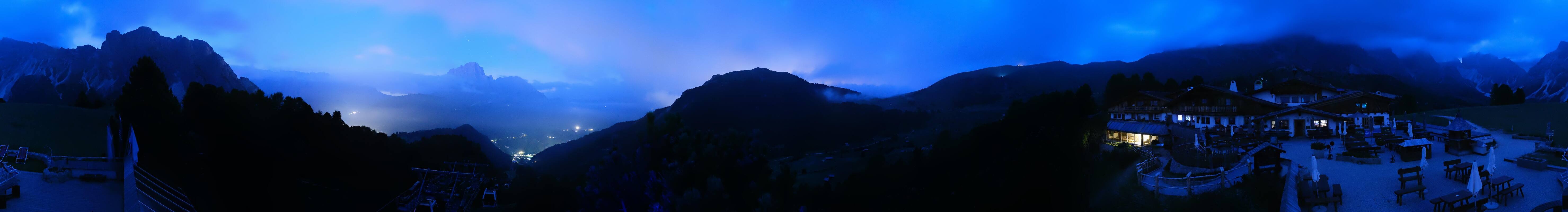 Archived image Webcam Panorama view Col Raiser