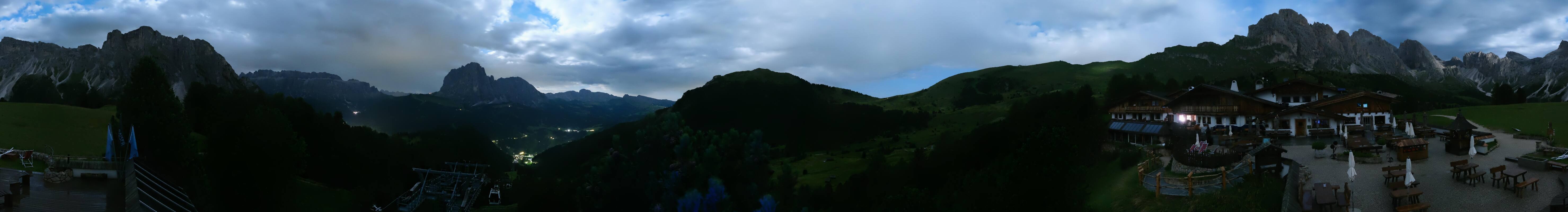 Archived image Webcam Panorama view Col Raiser