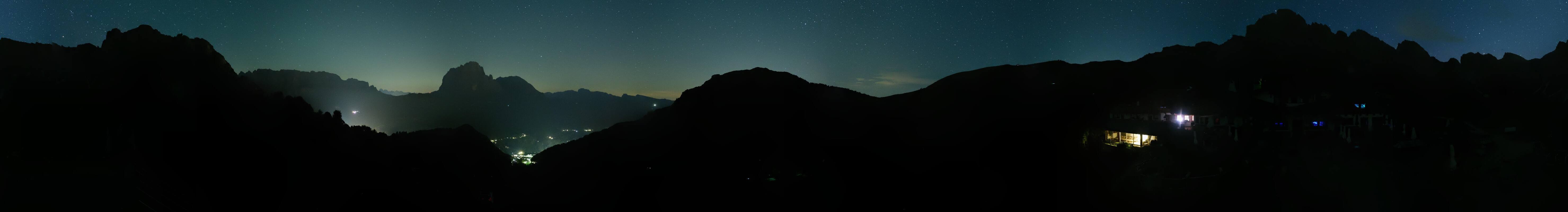 Archived image Webcam Panorama view Col Raiser