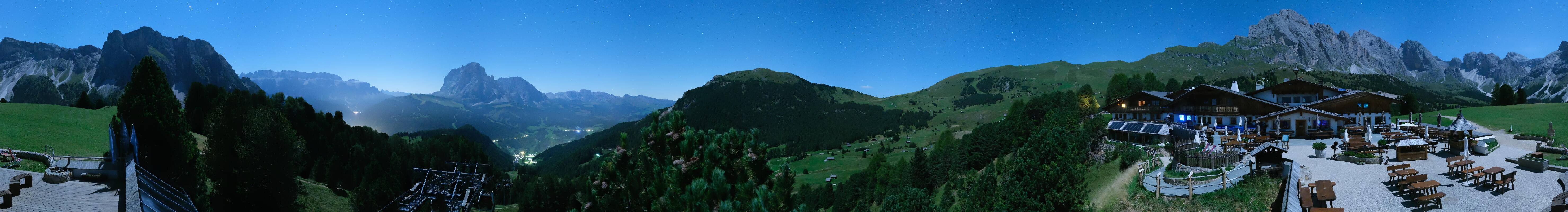 Archived image Webcam Panorama view Col Raiser