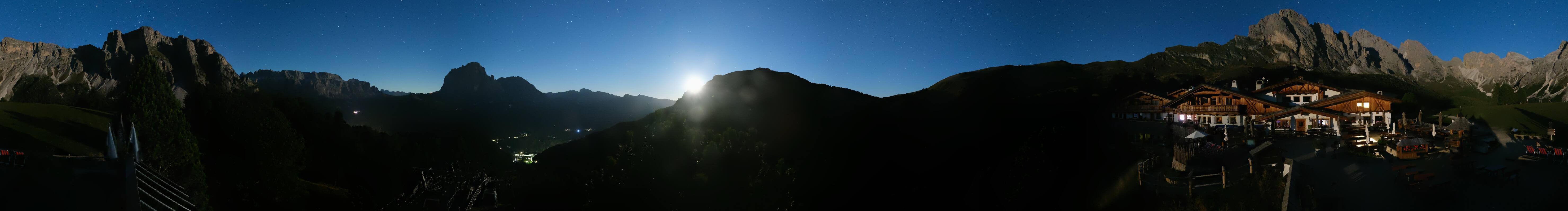 Archived image Webcam Panorama view Col Raiser