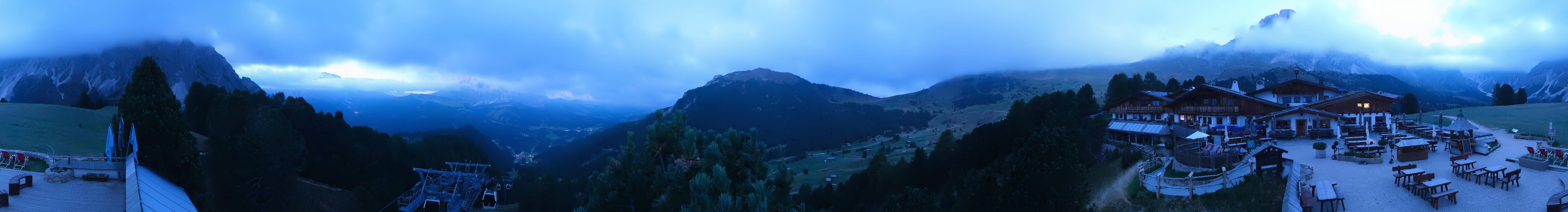 Archived image Webcam Panorama view Col Raiser