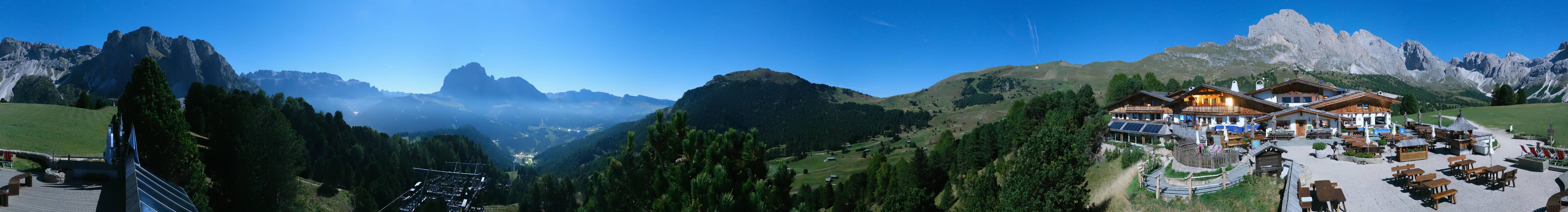 Archived image Webcam Panorama view Col Raiser