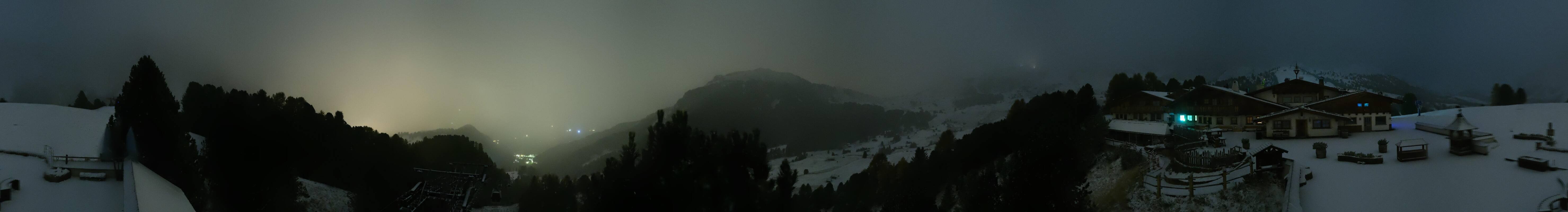 Archived image Webcam Panorama view Col Raiser