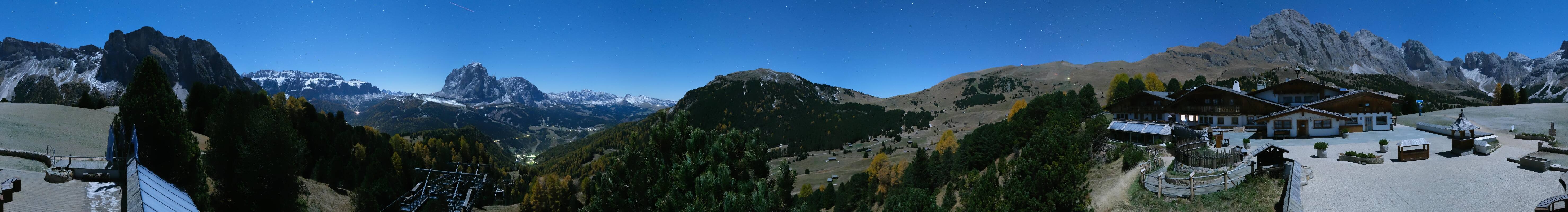 Archived image Webcam Panorama view Col Raiser