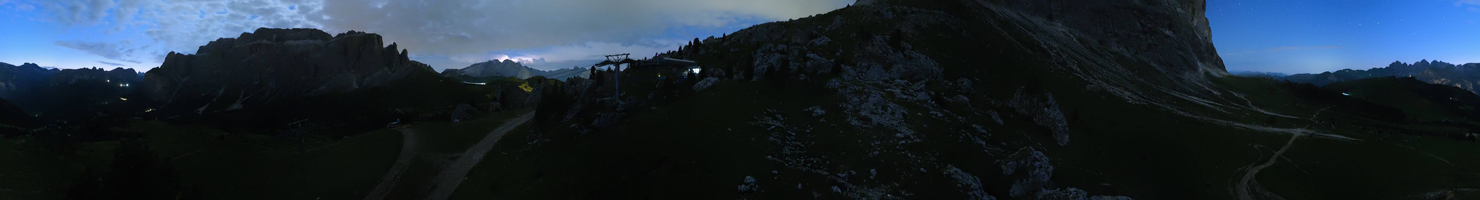 Archiv Foto Webcam Bergstation Citta dei Sassi, Val Gardena