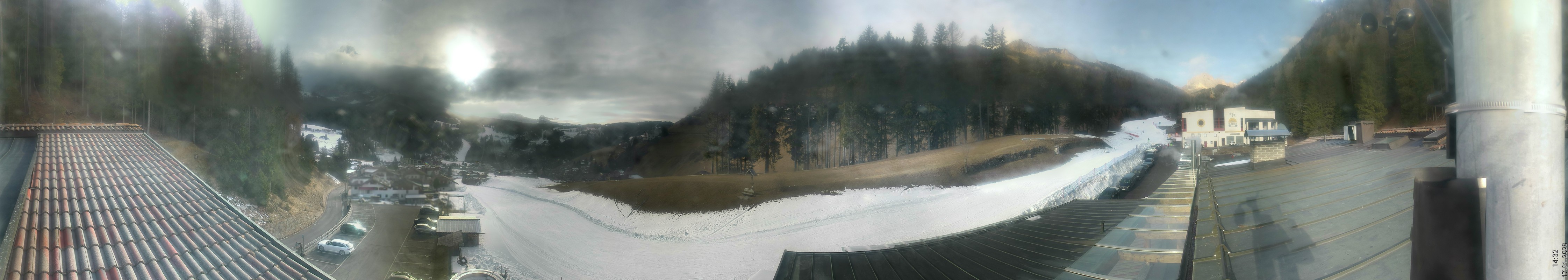 Archived image Webcam Col Raiser / Hotel Jägerheim