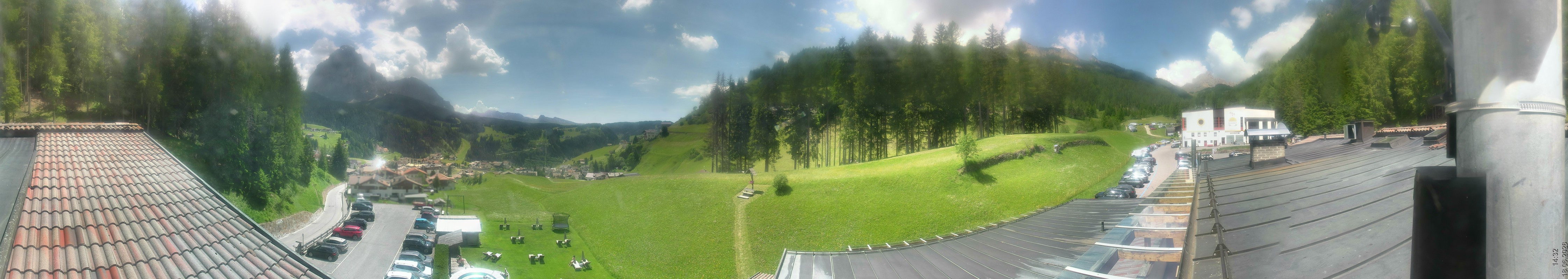 Archived image Webcam Col Raiser / Hotel Jägerheim