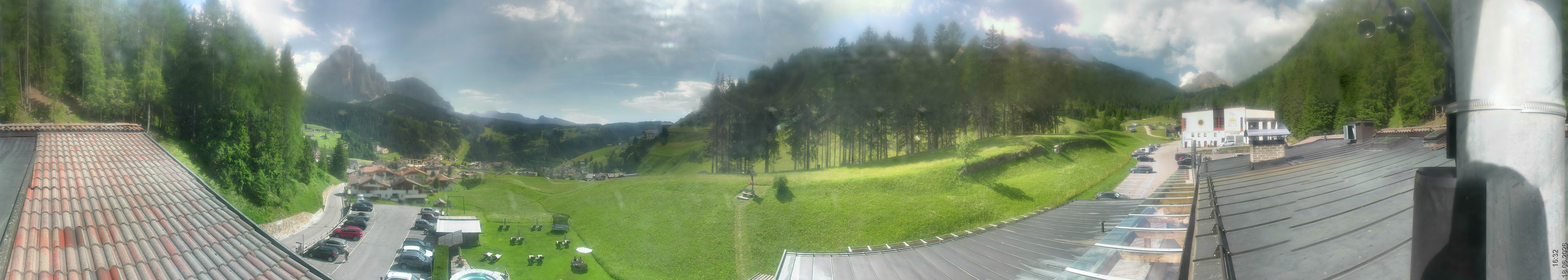 Archived image Webcam Col Raiser / Hotel Jägerheim