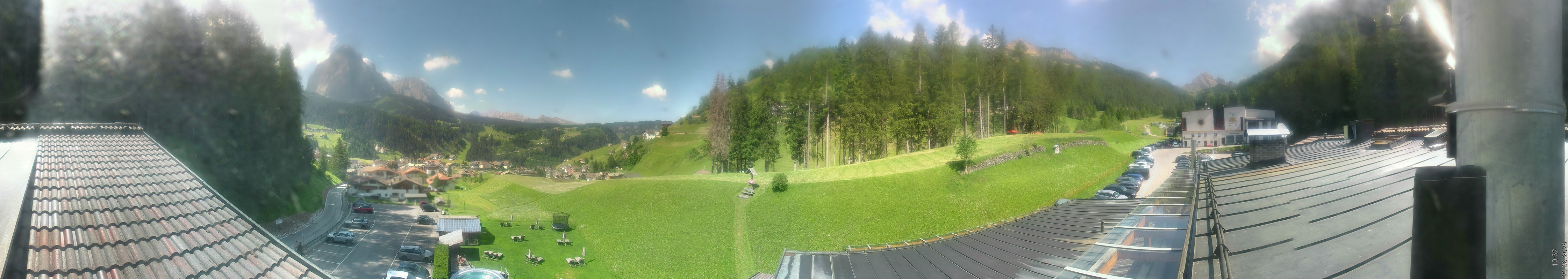 Archived image Webcam Col Raiser / Hotel Jägerheim