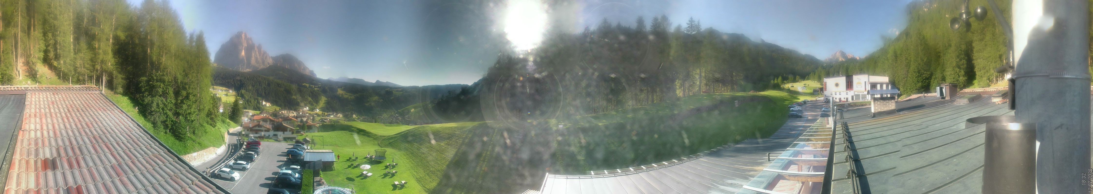 Archived image Webcam Col Raiser / Hotel Jägerheim