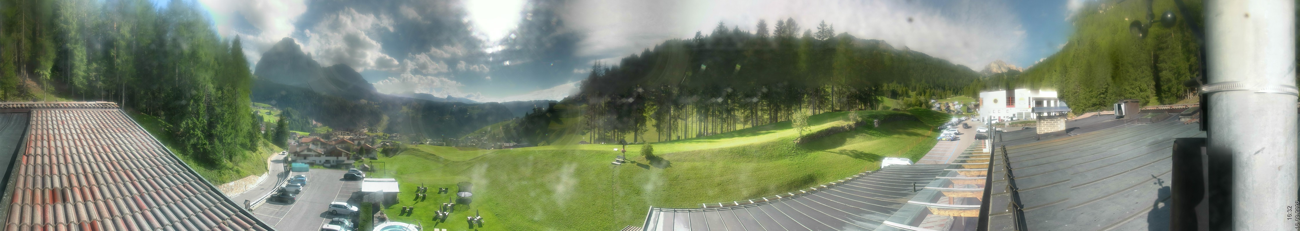 Archived image Webcam Col Raiser / Hotel Jägerheim