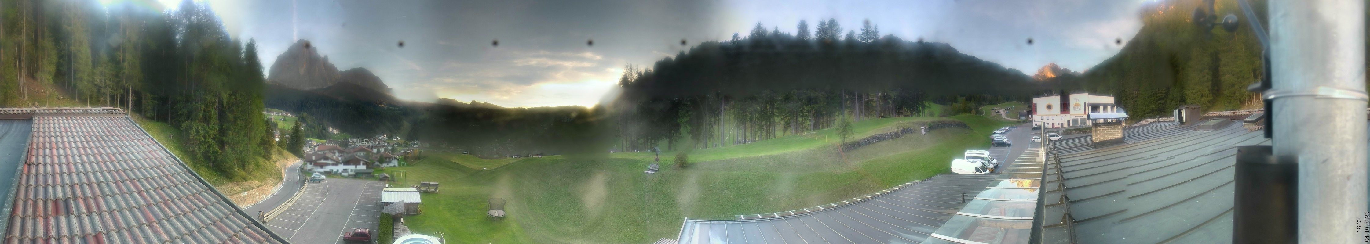 Archiv Foto Webcam Col Raiser / Hotel Jägerheim