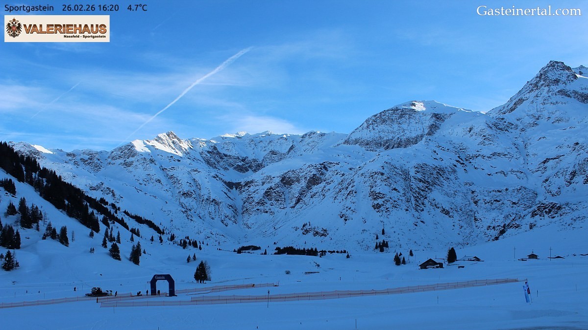 Archived image Webcam Alpine Restaurant Valeriehaus