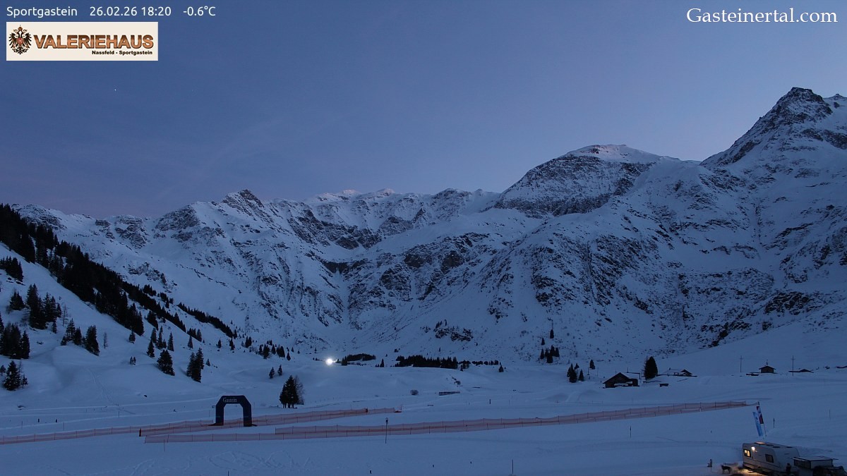 Archived image Webcam Alpine Restaurant Valeriehaus