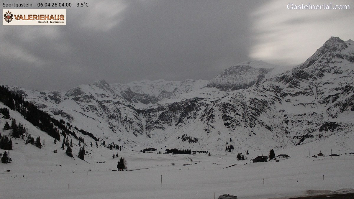 Archived image Webcam Alpine Restaurant Valeriehaus