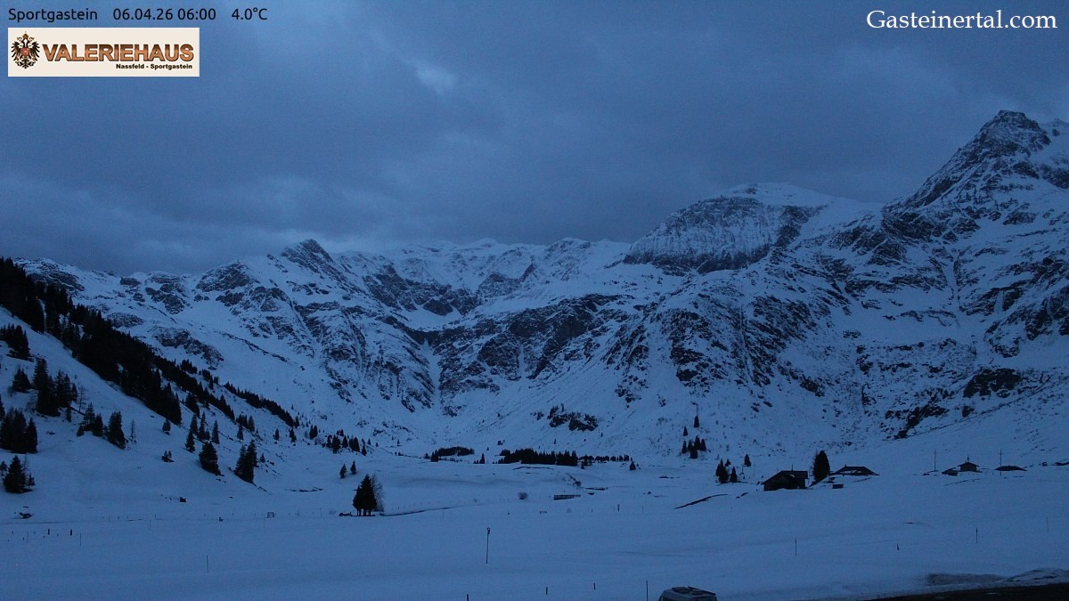 Archived image Webcam Alpine Restaurant Valeriehaus