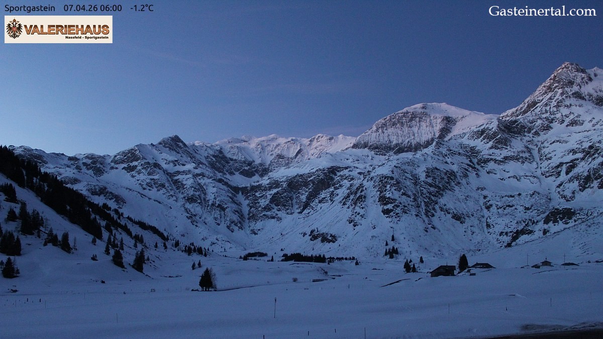 Archived image Webcam Alpine Restaurant Valeriehaus