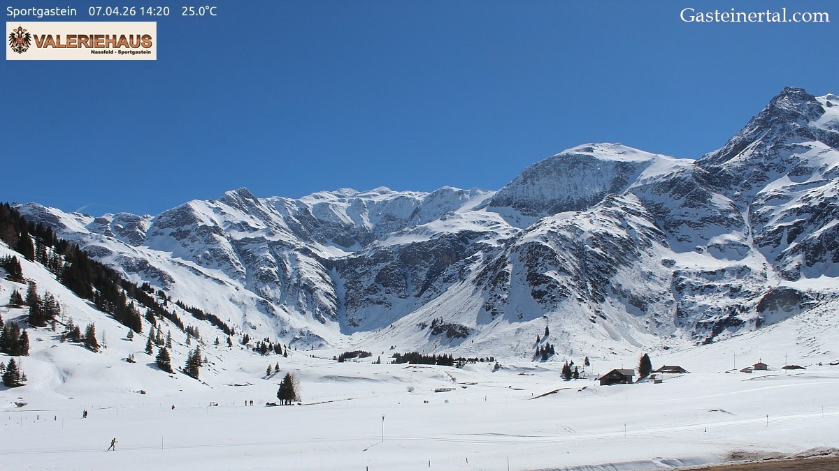 Archived image Webcam Alpine Restaurant Valeriehaus