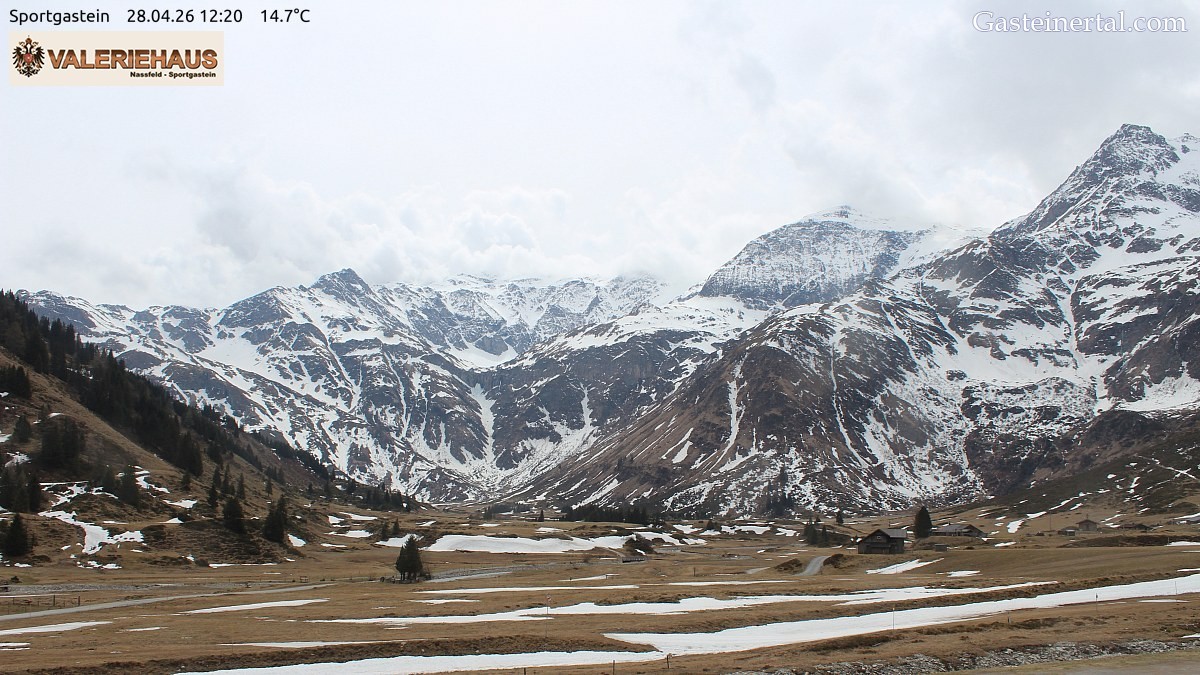 Archived image Webcam Alpine Restaurant Valeriehaus