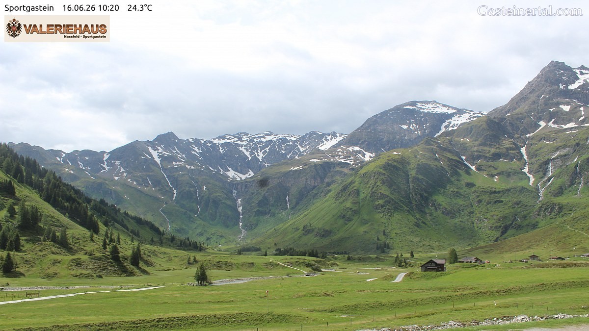 Archived image Webcam Alpine Restaurant Valeriehaus