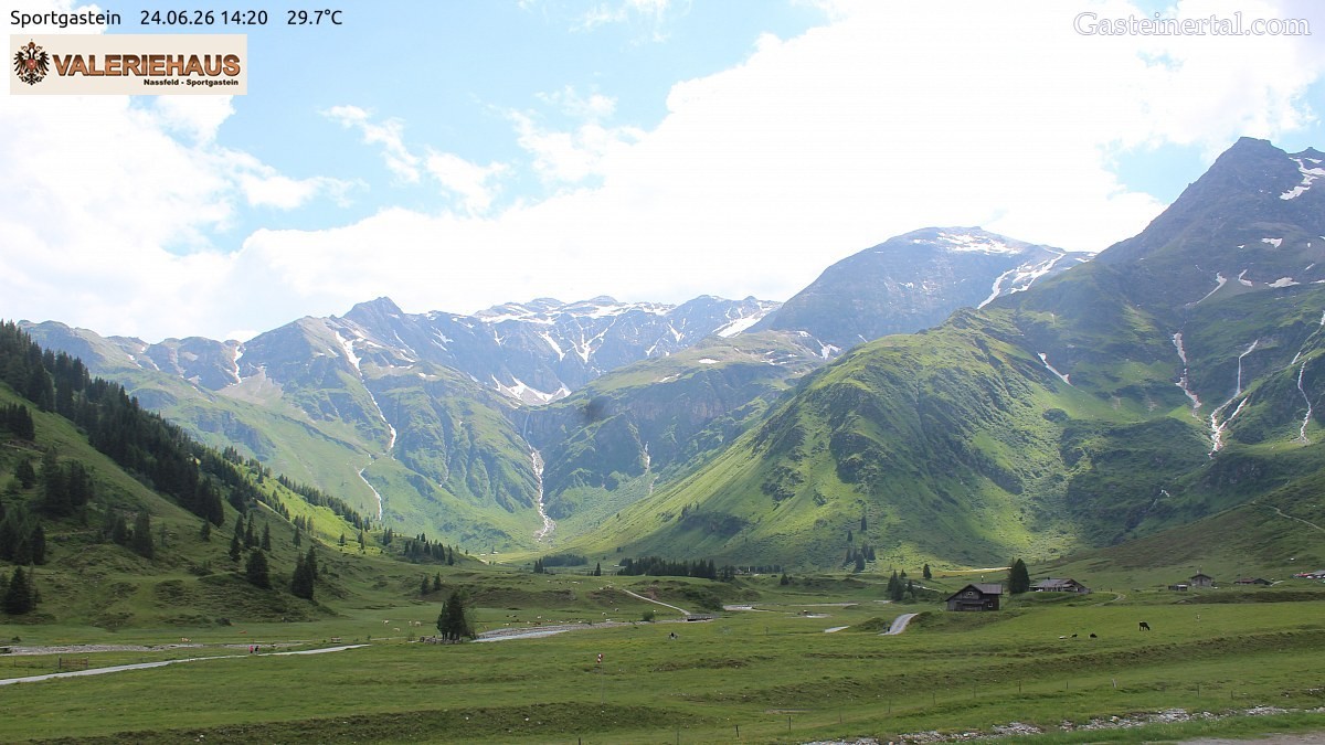 Archived image Webcam Alpine Restaurant Valeriehaus