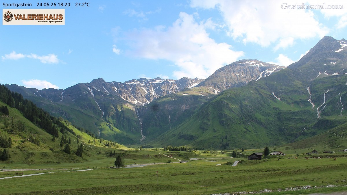 Archived image Webcam Alpine Restaurant Valeriehaus