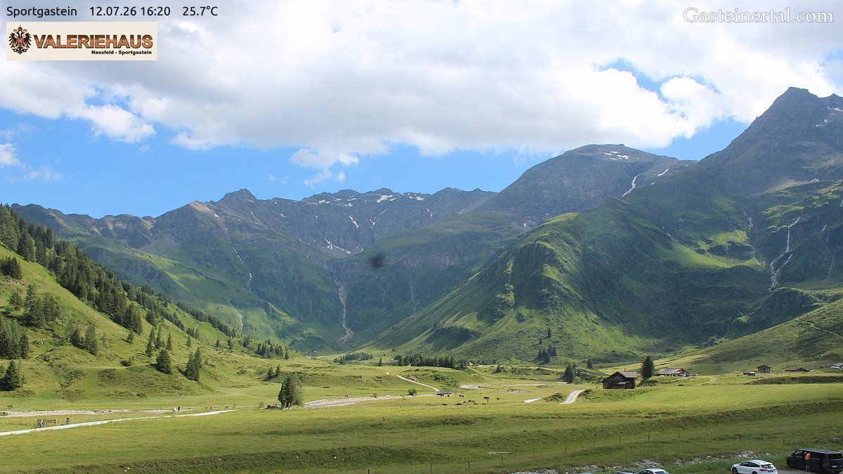 Archived image Webcam Alpine Restaurant Valeriehaus