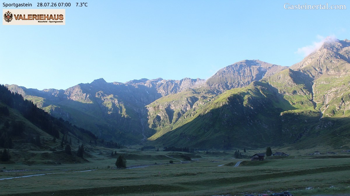 Archived image Webcam Alpine Restaurant Valeriehaus