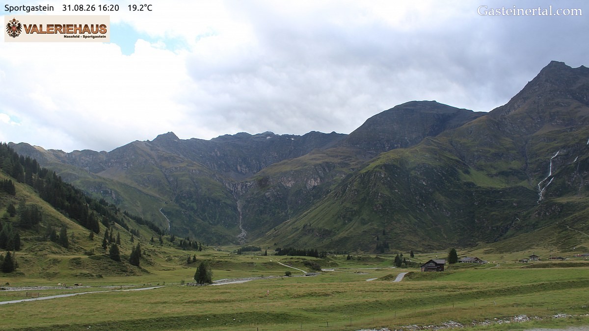 Archived image Webcam Alpine Restaurant Valeriehaus