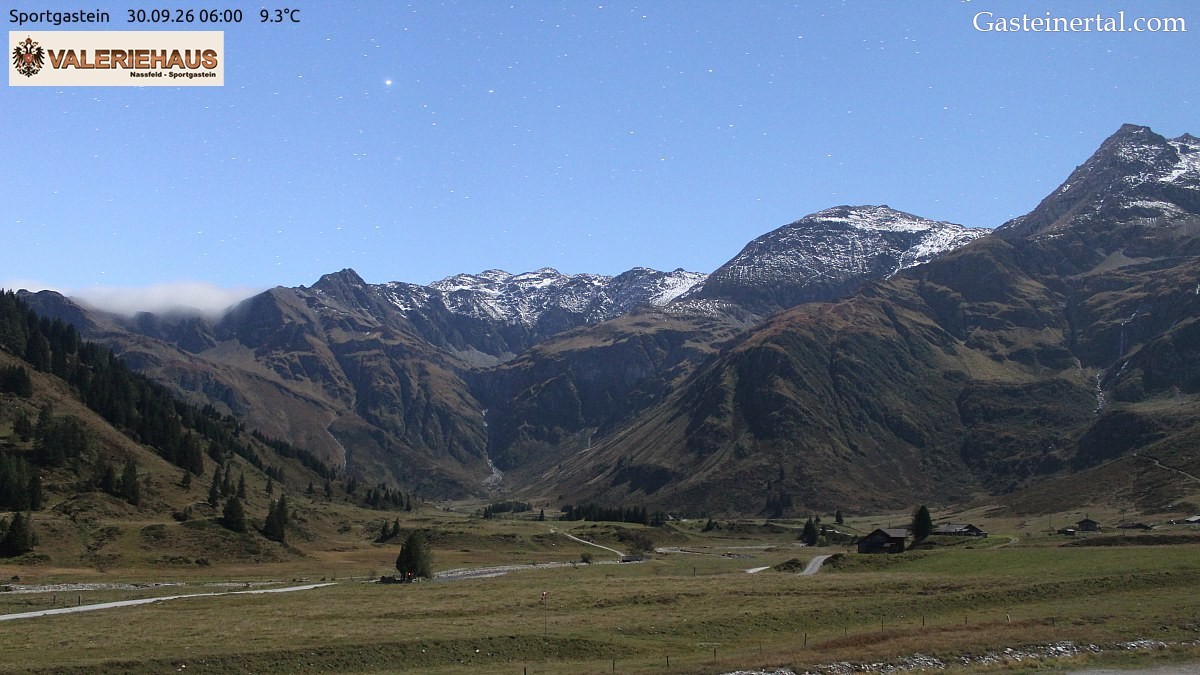 Archived image Webcam Alpine Restaurant Valeriehaus
