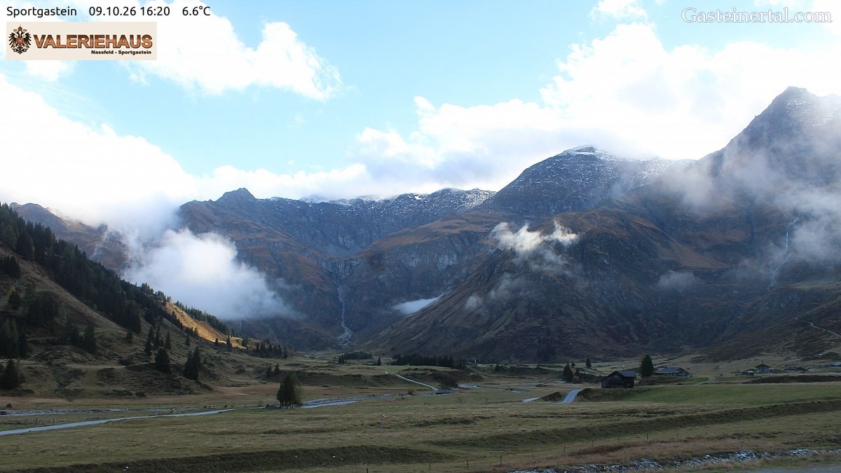 Archived image Webcam Alpine Restaurant Valeriehaus