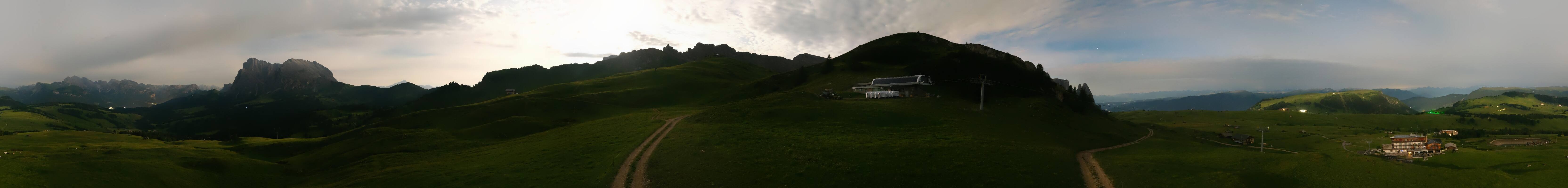 Archiv Foto Webcam Goldknopf auf der Seiser Alm