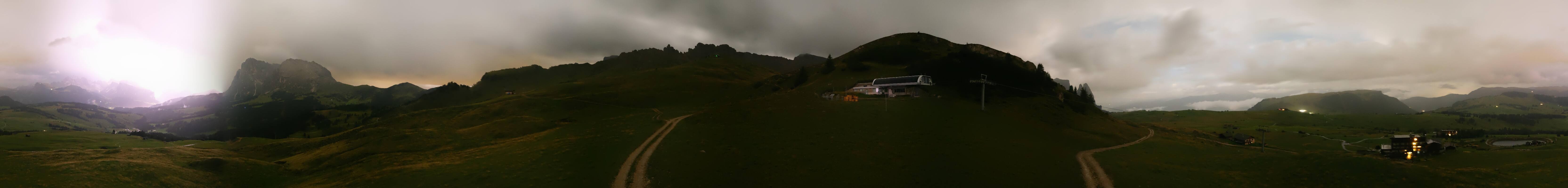 Archiv Foto Webcam Goldknopf auf der Seiser Alm