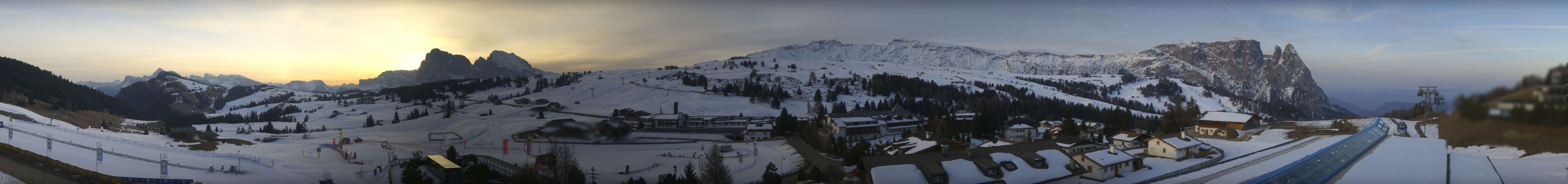 Archived image Webcam Panoramic View Compatsch