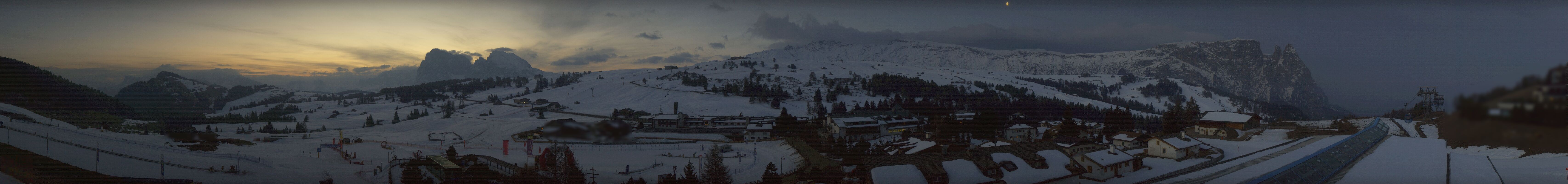 Archived image Webcam Panoramic View Compatsch