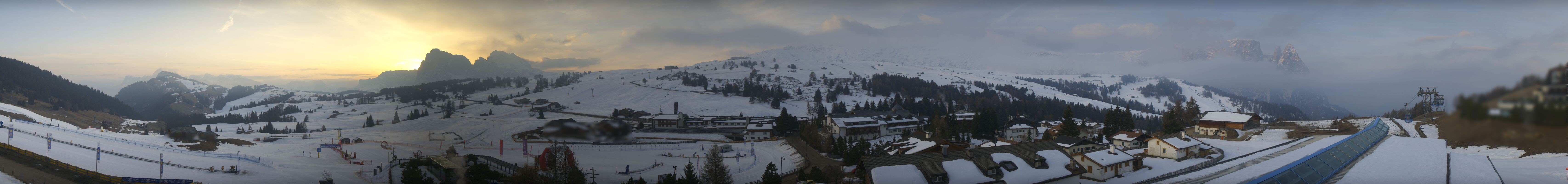 Archived image Webcam Panoramic View Compatsch