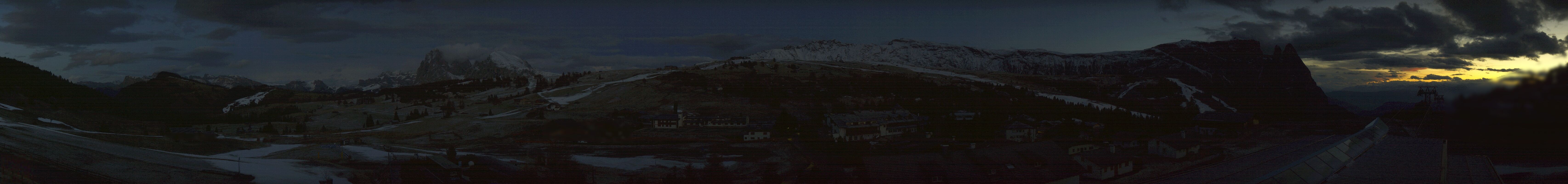 Archived image Webcam Panoramic View Compatsch