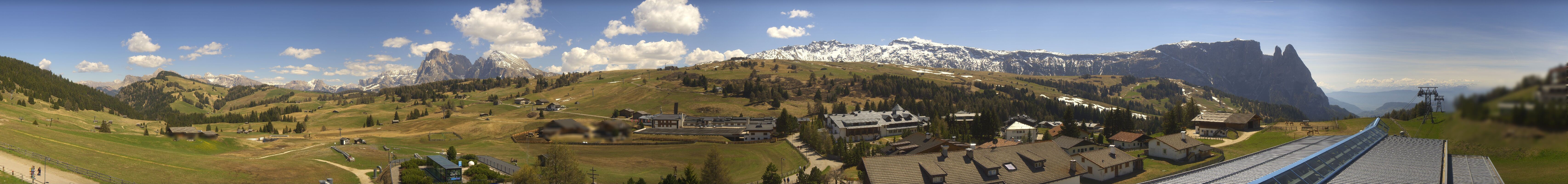 Archived image Webcam Panoramic View Compatsch