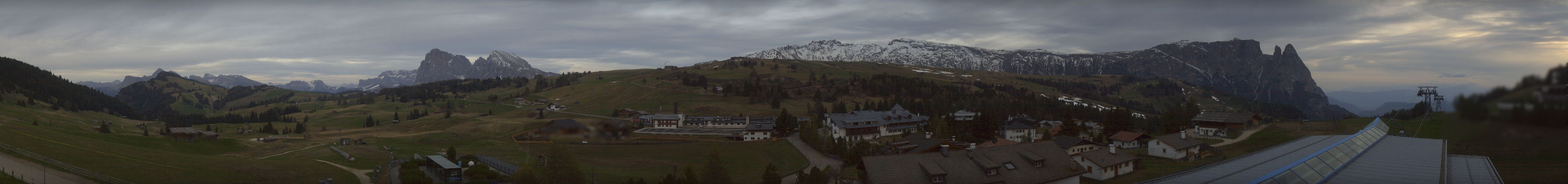 Archived image Webcam Panoramic View Compatsch