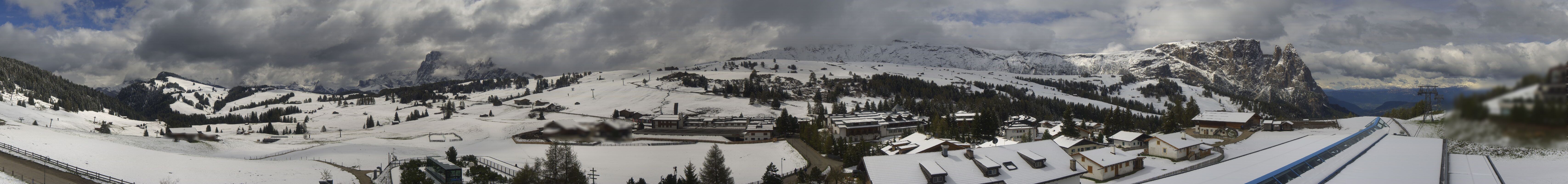 Archived image Webcam Panoramic View Compatsch