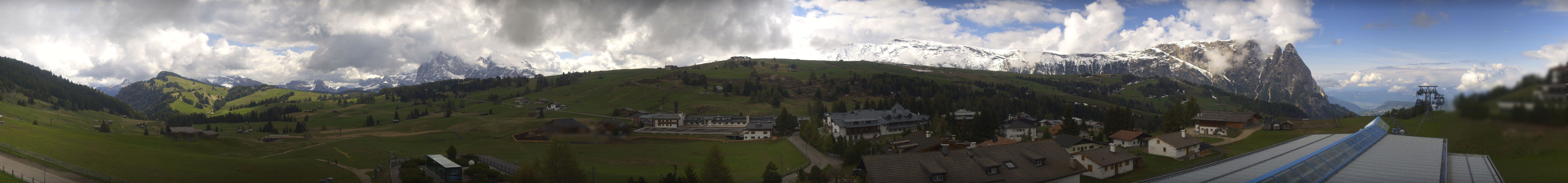Archived image Webcam Panoramic View Compatsch