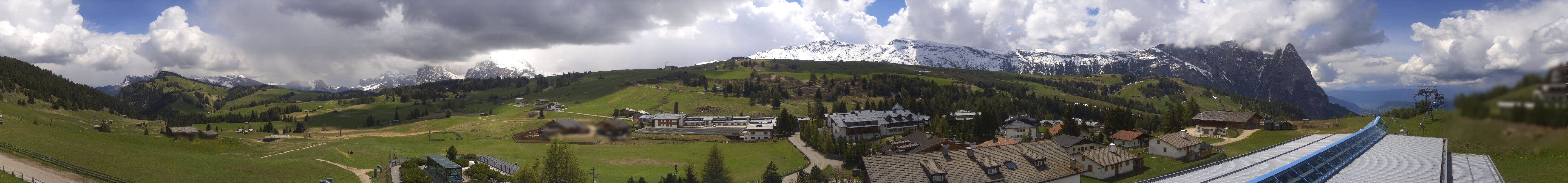 Archived image Webcam Panoramic View Compatsch