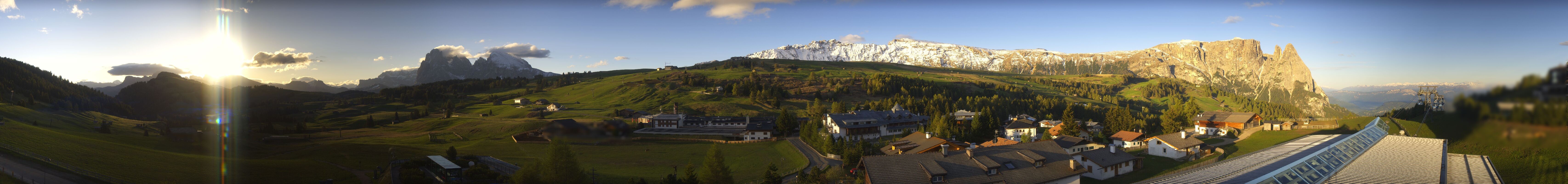 Archived image Webcam Panoramic View Compatsch