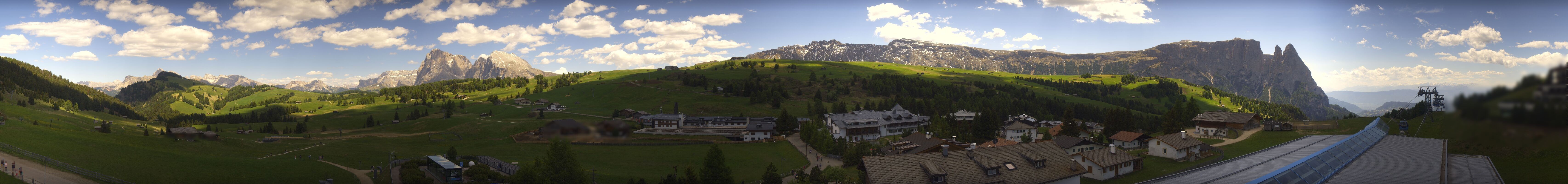 Archived image Webcam Panoramic View Compatsch