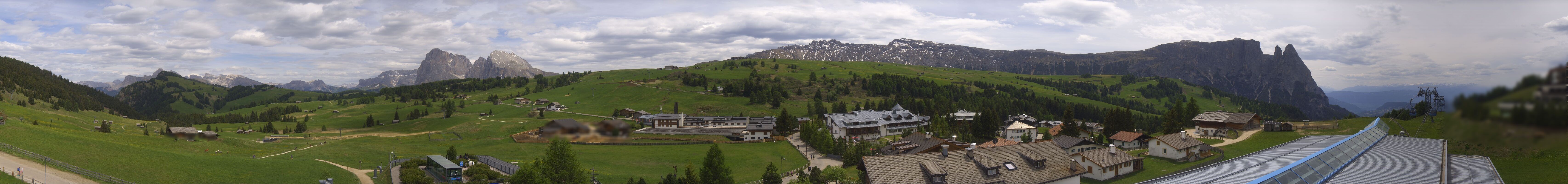 Archived image Webcam Panoramic View Compatsch