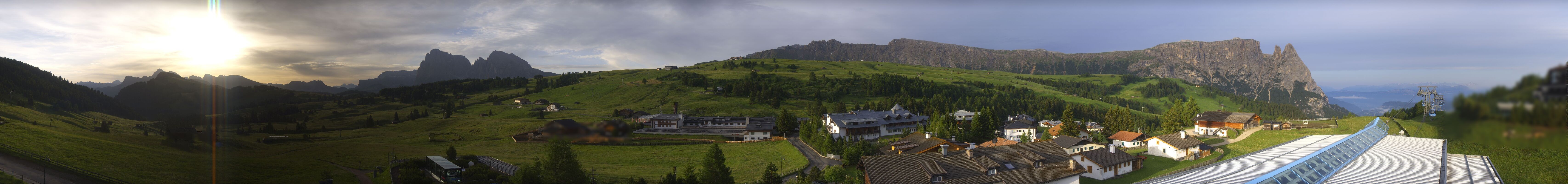 Archived image Webcam Panoramic View Compatsch