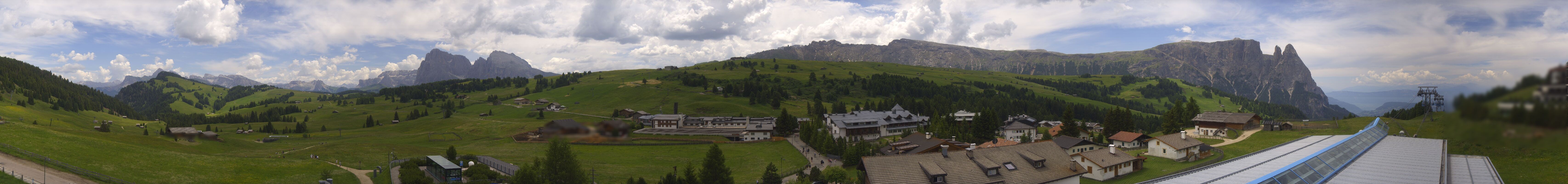 Archived image Webcam Panoramic View Compatsch